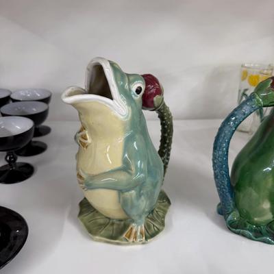 Sale Photo Thumbnail #792: Two items