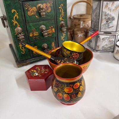 Sale Photo Thumbnail #863: Box, etc.