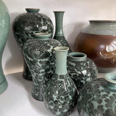 Sale Photo Thumbnail #878: Six items