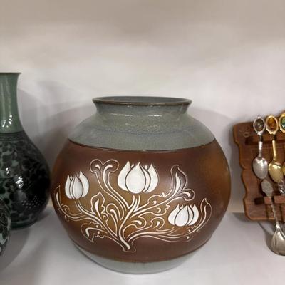 Sale Photo Thumbnail #882: Two items