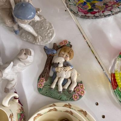 Sale Photo Thumbnail #921: Bunny set, figures