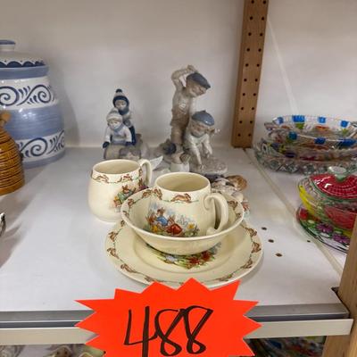 Sale Photo Thumbnail #919: Bunny set, figures