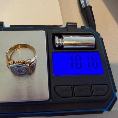 14k Gold Men’s Masonic Ring Size 10 - 10 grams