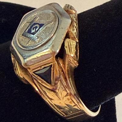 14k Gold Men’s Masonic Ring Size 10 - 10 grams