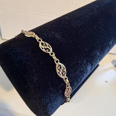 8” 14k Yellow Gold Filigree Bracelet Made in Italy 3 grams