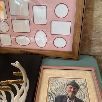 Sale Photo Thumbnail #709: Did not measure frame