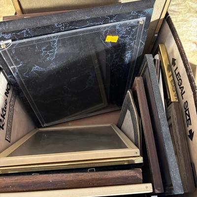 Sale Photo Thumbnail #732: Various sizes