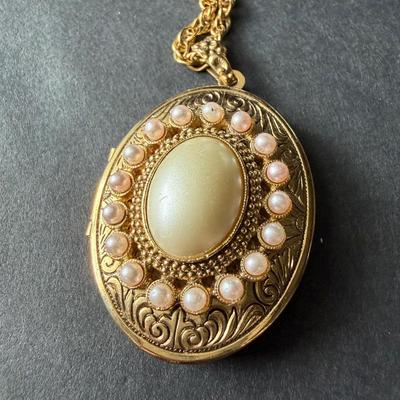 Sale Photo Thumbnail #186: See attached pictures