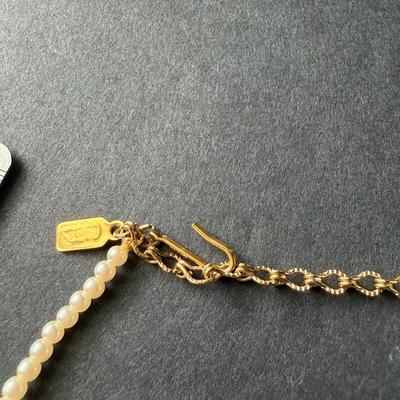 Sale Photo Thumbnail #202: See attached pictures