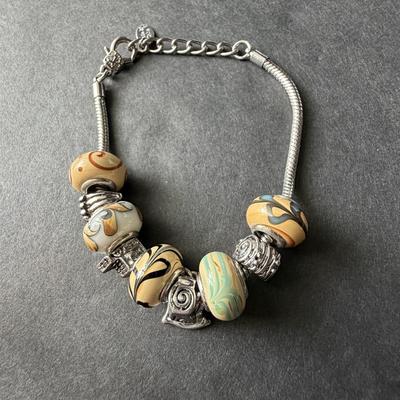 Sale Photo Thumbnail #260: See attached pictures