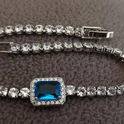 Fashion Bracelet Blue Topaz