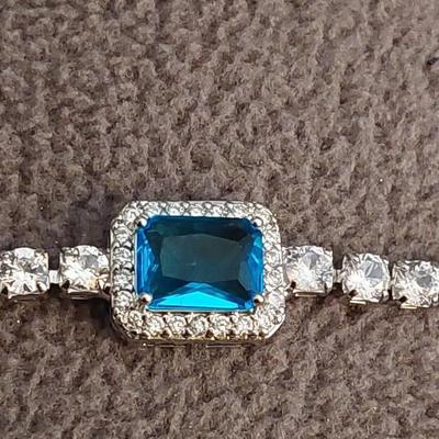 Fashion Bracelet Blue Topaz