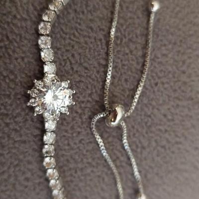 Fashion Bracelet Pull Tight