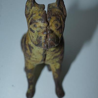 Sale Photo Thumbnail #383: pair of vintage still banks. 
dog 4 1/4" 
the smaller building is 3" 
there is alot of paint loss on the dog . there is a slot behind his head to drop the coins
to get the coins out there is a screw, No coins are in the bank
The building is in good condit