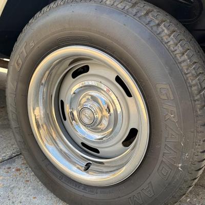 1955 Chevrolet Cameo Carrier Truck - Fully Restored w/60s Corvette 350 under the Hood - 1300 miles Garage Kept