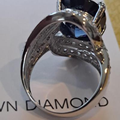 GIA CERTIFIED LAB GROWN SAPPHIRE RING