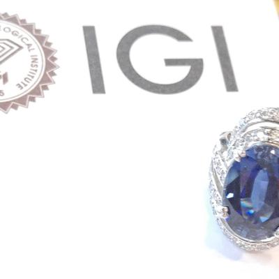 GIA CERTIFIED LAB GROWN SAPPHIRE RING