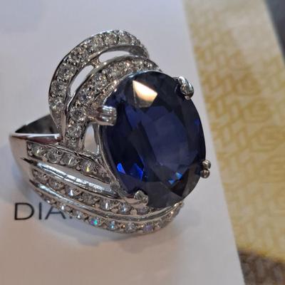 GIA CERTIFIED LAB GROWN SAPPHIRE RING