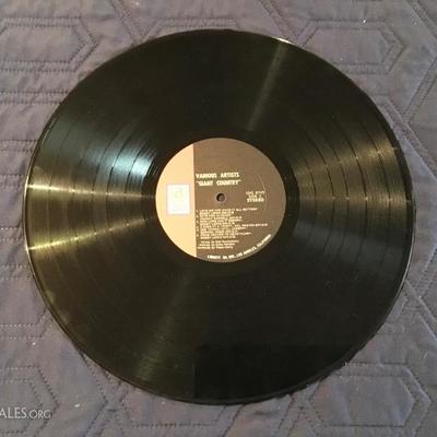 "Giant Country" Record (33)
