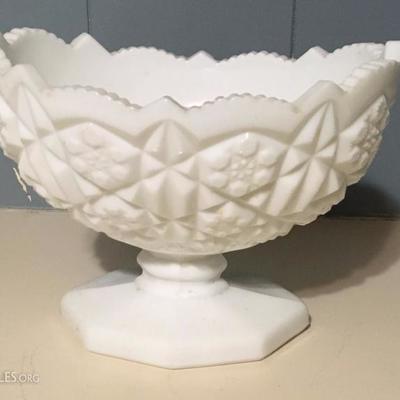 Milk Glass, Pedastool Bowl 