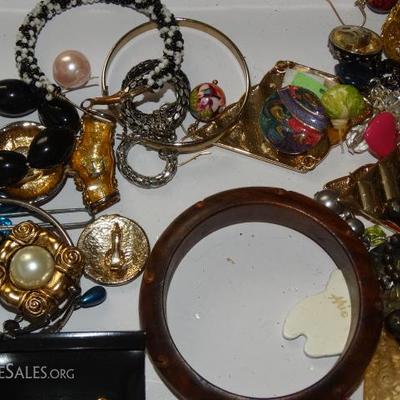 Costume jewelry Lot #74a