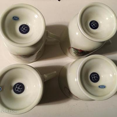 set of 4 Christmas Mugs
