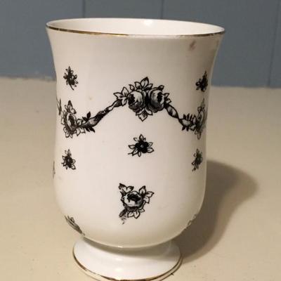 Royal Victoria Fine Bone China Mug