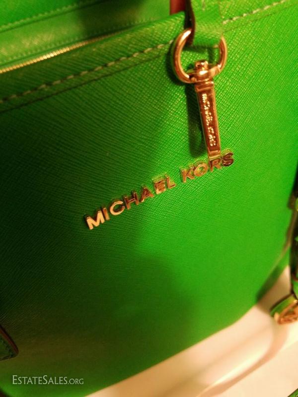 Elegant Michael Kors Bag - Limited Edition