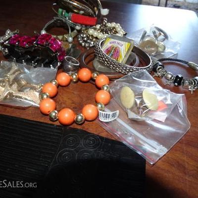 LOT #71 - Bracelets, Crown comb, Ebony Hair Pick