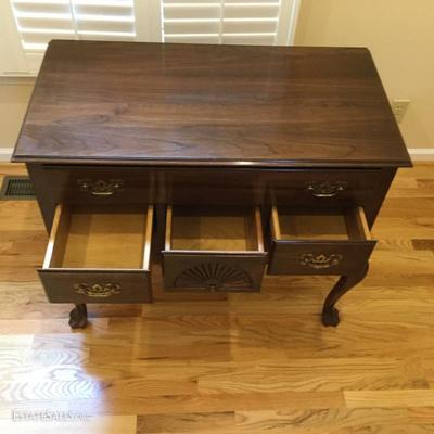 Lot 11 - Table/Sideboard by Ethan Allen 