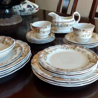 Royal Doulton Fine China, Temple Garden, partial set