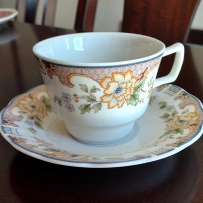 Royal Doulton Fine China, Temple Garden, partial set