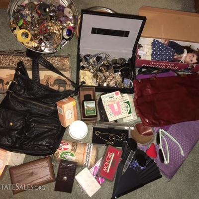 Jewelry & More (Lot #5)