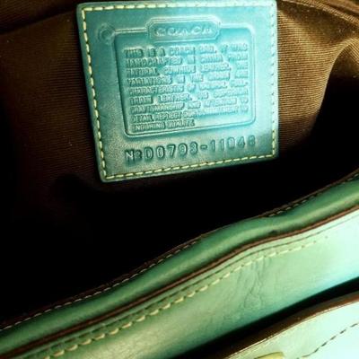 Coach leather limited edition Kelly teal shoulder bag with signature