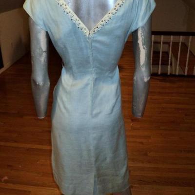 Vtg 1950's wiggle linen dress bead embroidery on lace