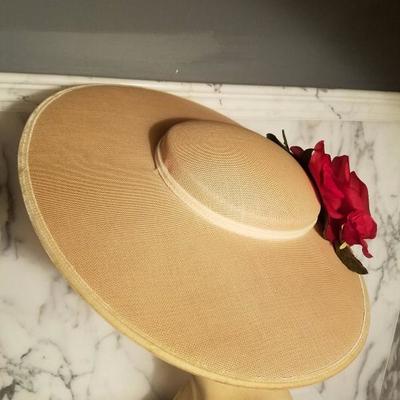 Vtg 1930's wide brim Platter tilt derby spectator straw hat millinery flowers 