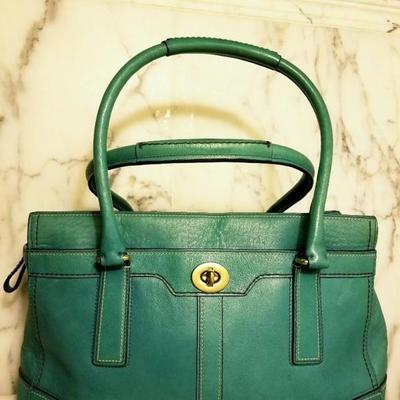 Coach leather limited edition Kelly teal shoulder bag with signature
