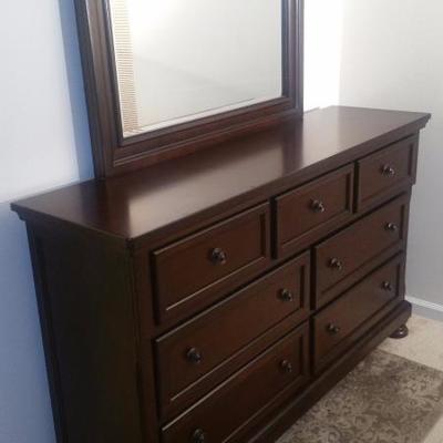 7-Drawer Dresser with Mirror and Matching 5-Drawer Chest