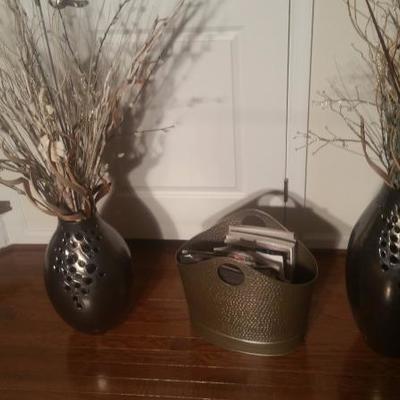 Set of 2 Decorative Vases and 1 Magazine Holder