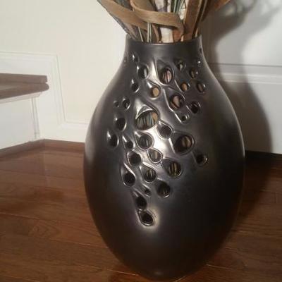 Set of 2 Decorative Vases and 1 Magazine Holder