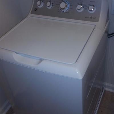 GE Washer and Dryer set HE (High-Energy) 