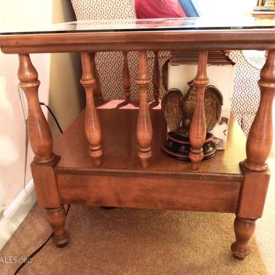 Ethan Allen Maple Side Table with Drawer