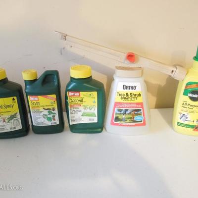 Lot of 4 Gardening Chemicals and Feeder Hose Attachment