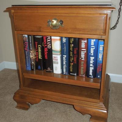 Ethan Allen Maple Side Table