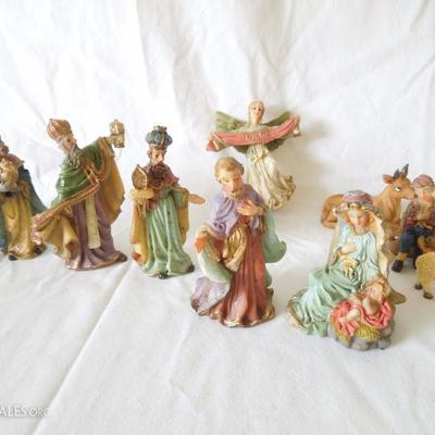 Miniature Nativity Scene 