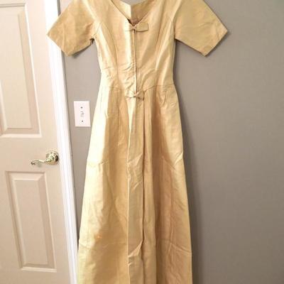 Lovely Tailored Vintage Raw Silk Dupioni Formal Dress 
