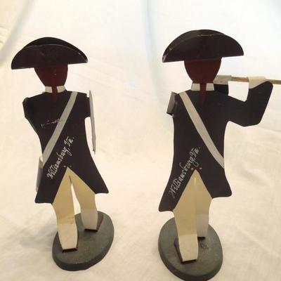 Pair of Williamsburg Metal  Soldiers
