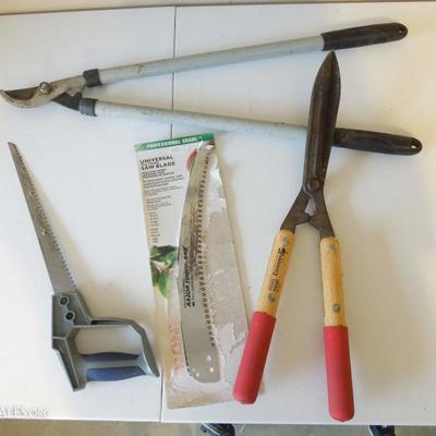 Lot of 3 Gardening Tools