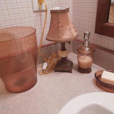 3 pc. Plastic Bathroom Set and Lamp