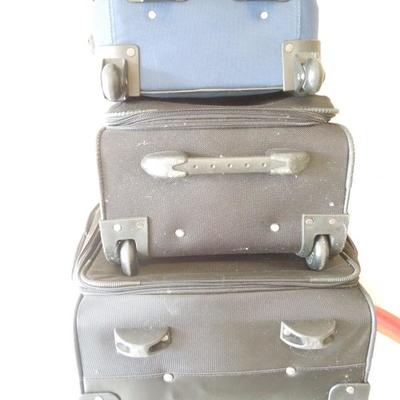 Lot of 3 Portable Soft Luggage 
